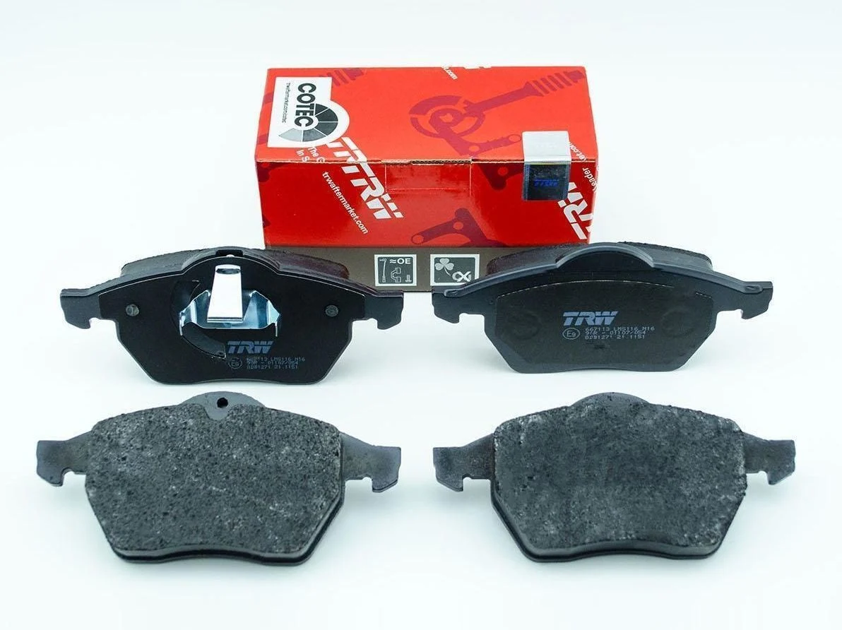 OPEL VECTRA-B MAKYAJLI KASA 1.6 ( Z16XE ) TRW MARKA ÖN FREN BALATASI ( GDB1271 )